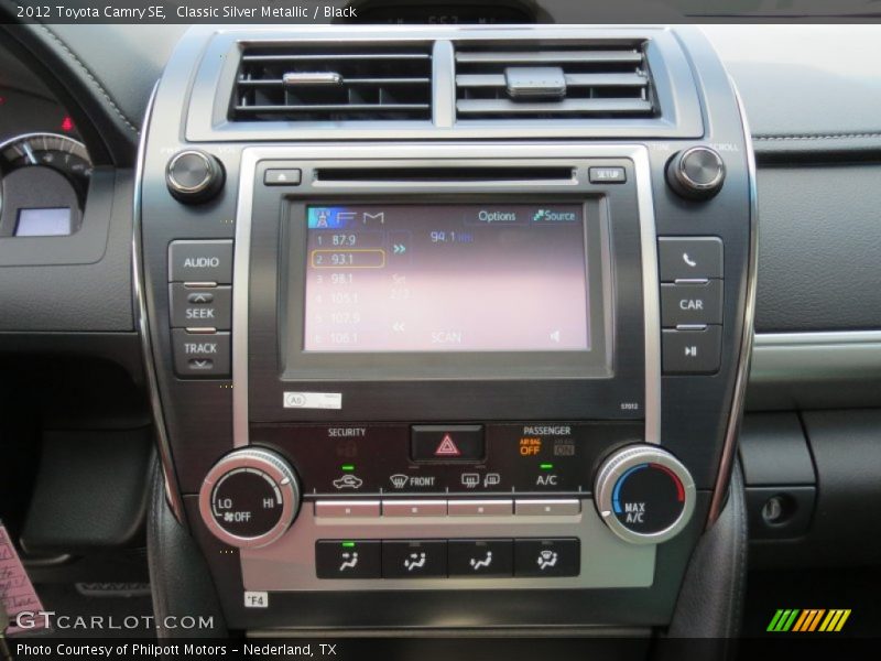 Classic Silver Metallic / Black 2012 Toyota Camry SE