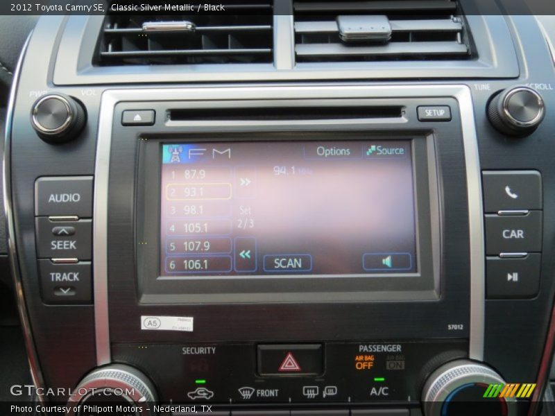 Classic Silver Metallic / Black 2012 Toyota Camry SE