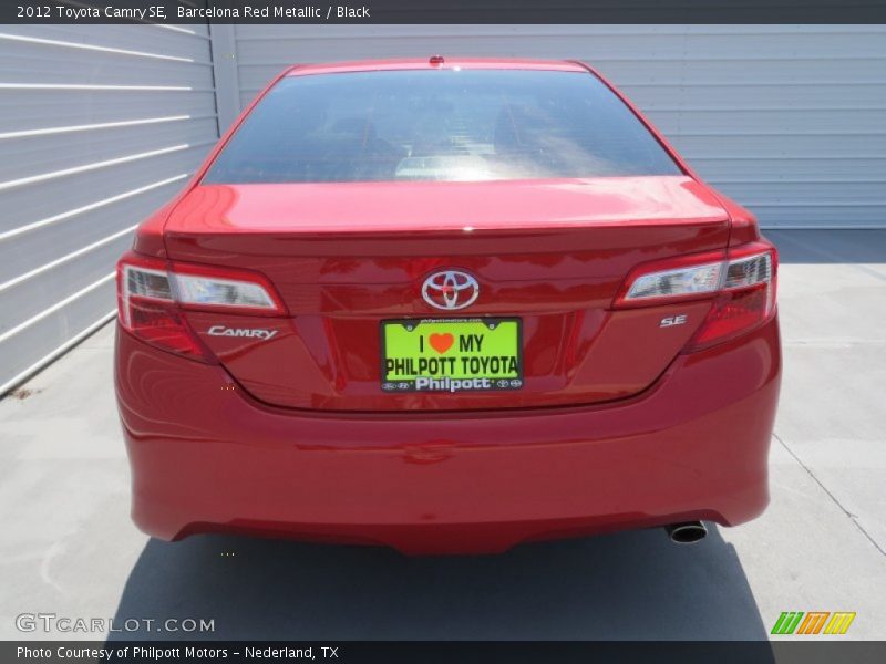 Barcelona Red Metallic / Black 2012 Toyota Camry SE