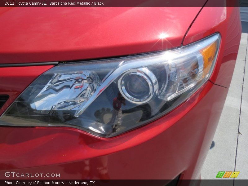 Barcelona Red Metallic / Black 2012 Toyota Camry SE