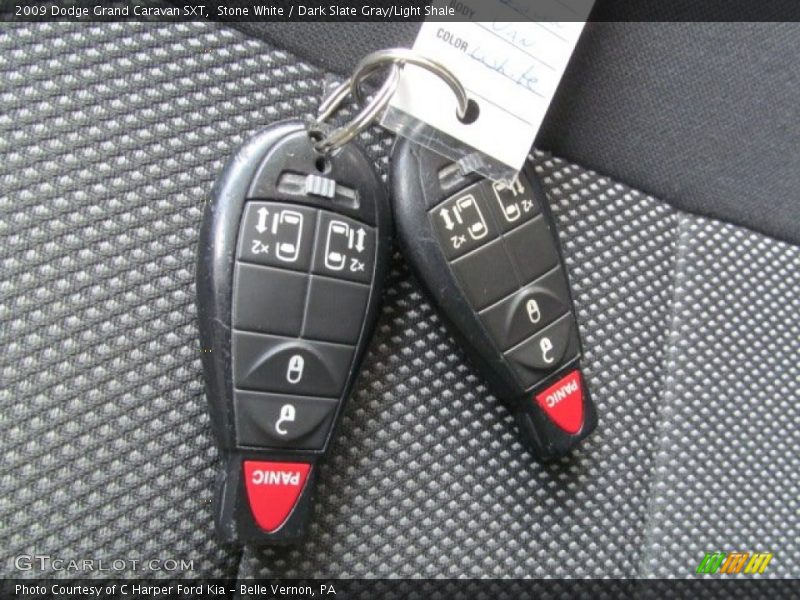 Stone White / Dark Slate Gray/Light Shale 2009 Dodge Grand Caravan SXT