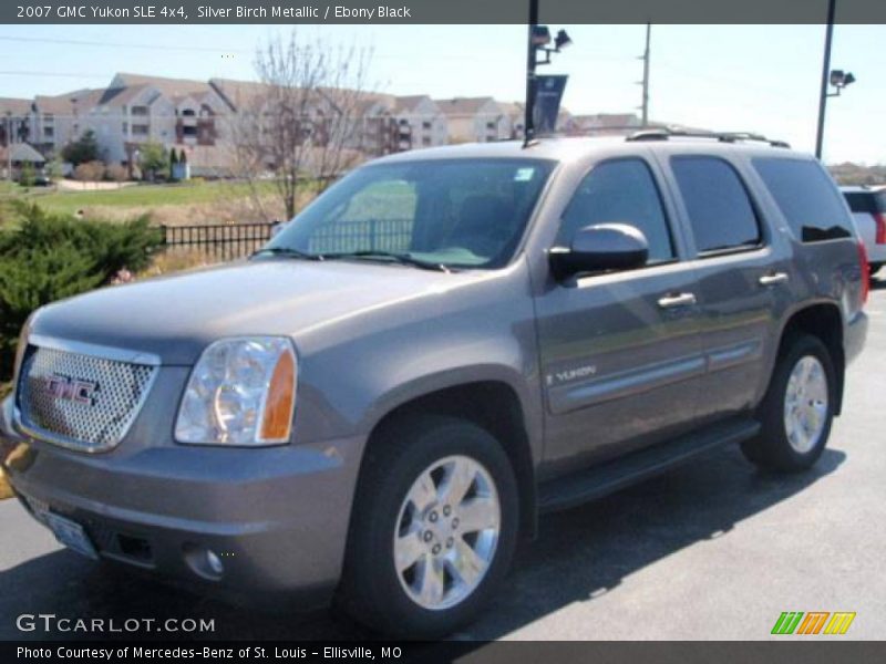 Silver Birch Metallic / Ebony Black 2007 GMC Yukon SLE 4x4