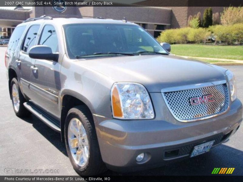 Silver Birch Metallic / Ebony Black 2007 GMC Yukon SLE 4x4