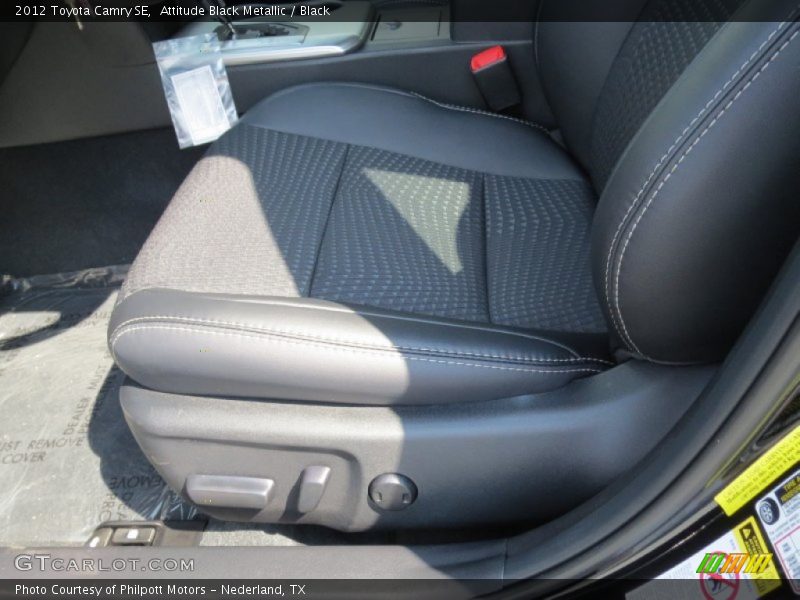 Attitude Black Metallic / Black 2012 Toyota Camry SE