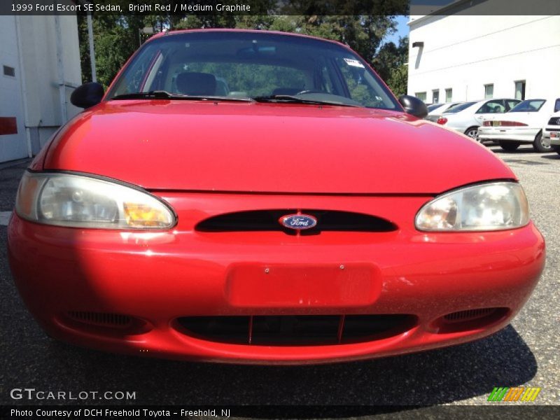 Bright Red / Medium Graphite 1999 Ford Escort SE Sedan