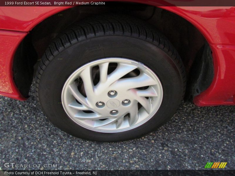 Bright Red / Medium Graphite 1999 Ford Escort SE Sedan