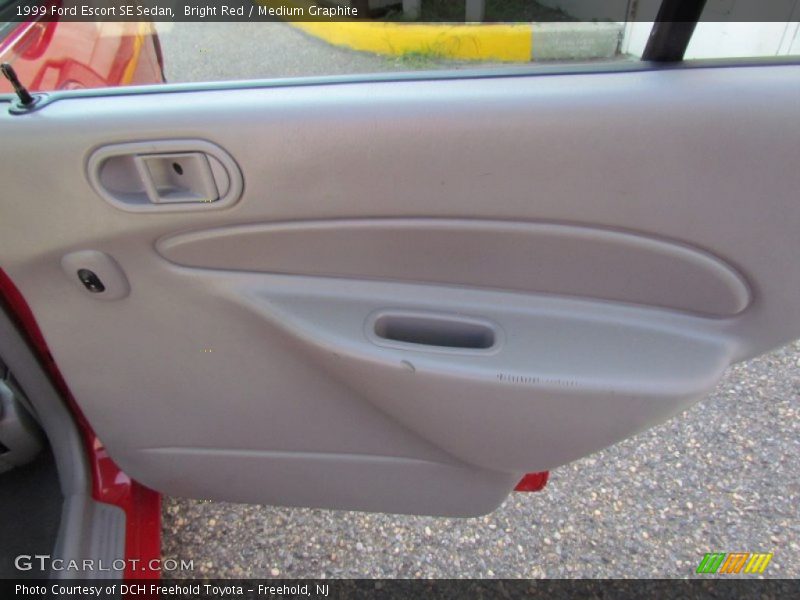 Bright Red / Medium Graphite 1999 Ford Escort SE Sedan