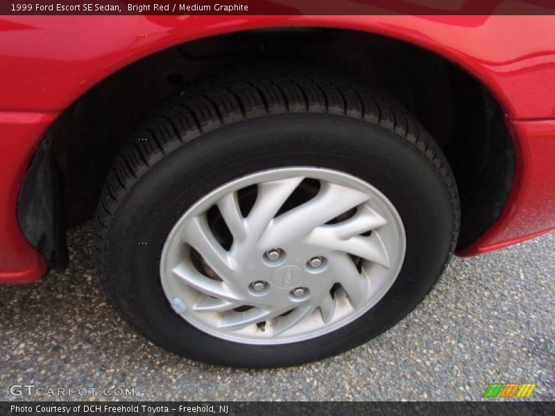 Bright Red / Medium Graphite 1999 Ford Escort SE Sedan