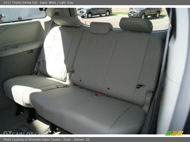 Super White / Light Gray 2013 Toyota Sienna XLE