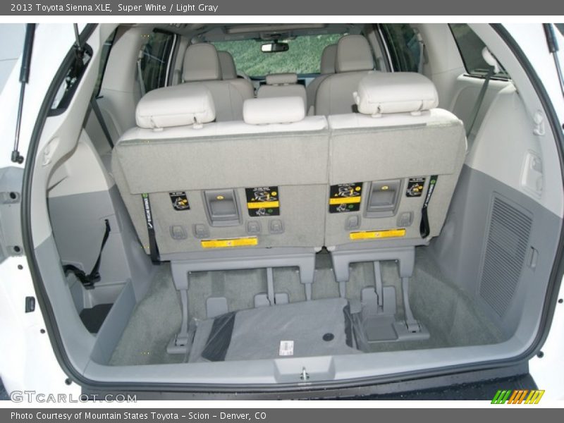 Super White / Light Gray 2013 Toyota Sienna XLE
