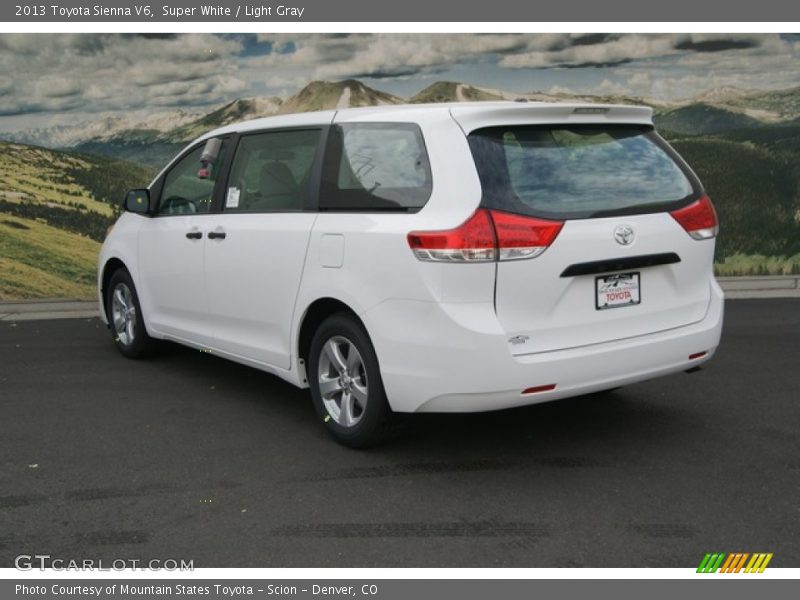 Super White / Light Gray 2013 Toyota Sienna V6