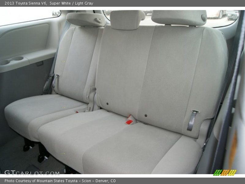 Super White / Light Gray 2013 Toyota Sienna V6