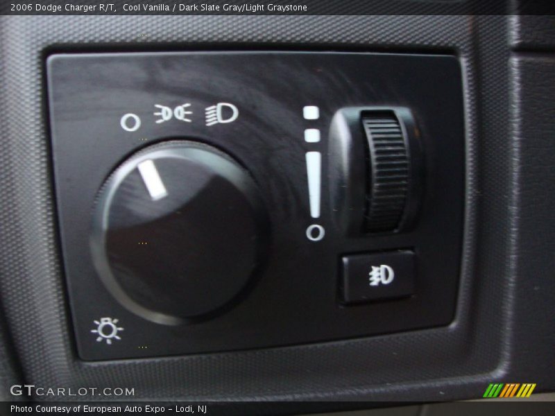 Cool Vanilla / Dark Slate Gray/Light Graystone 2006 Dodge Charger R/T