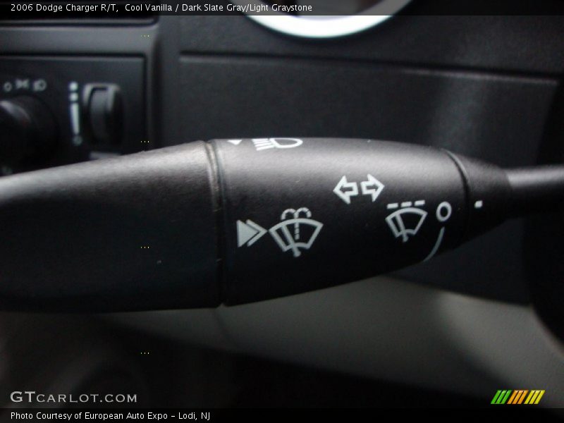 Cool Vanilla / Dark Slate Gray/Light Graystone 2006 Dodge Charger R/T