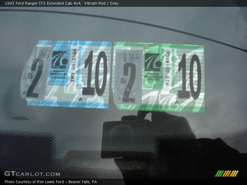 Vibrant Red / Grey 1993 Ford Ranger STX Extended Cab 4x4