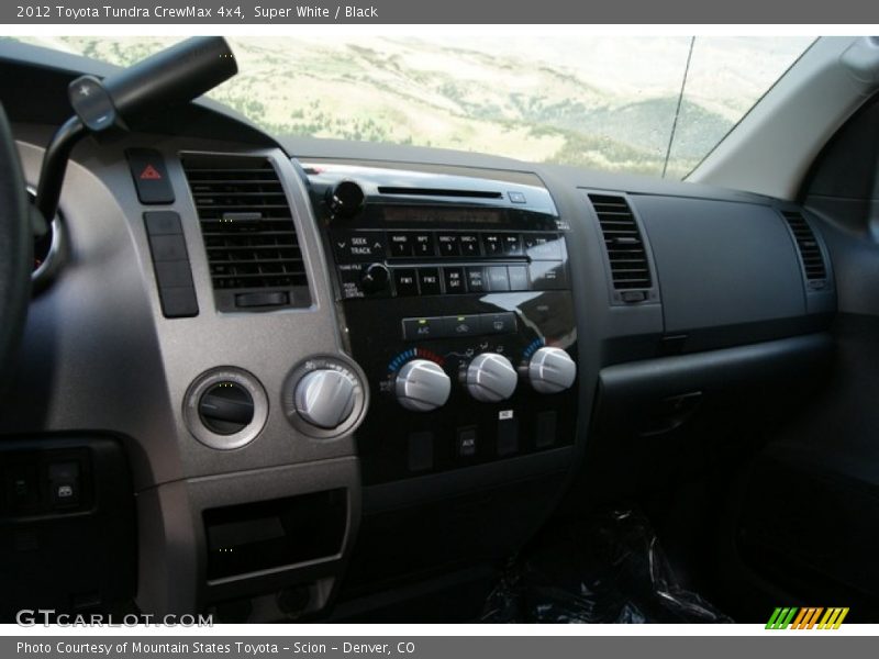 Super White / Black 2012 Toyota Tundra CrewMax 4x4