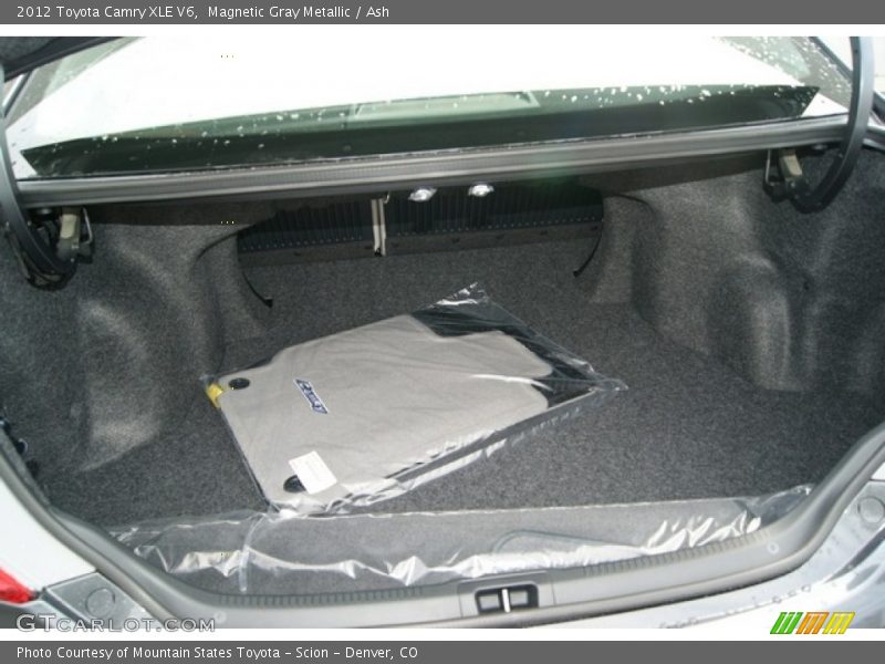 Magnetic Gray Metallic / Ash 2012 Toyota Camry XLE V6