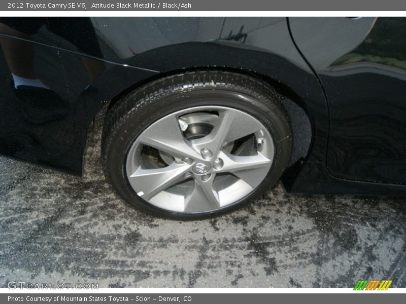 Attitude Black Metallic / Black/Ash 2012 Toyota Camry SE V6
