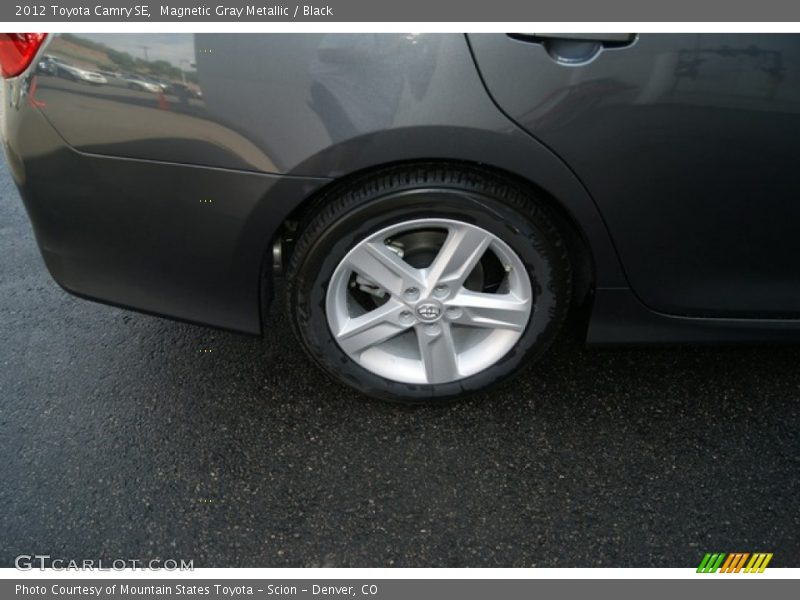 Magnetic Gray Metallic / Black 2012 Toyota Camry SE