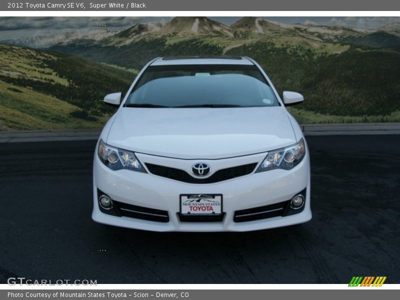 Super White / Black 2012 Toyota Camry SE V6
