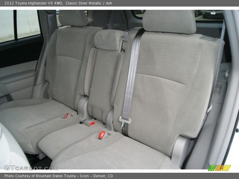 Classic Silver Metallic / Ash 2012 Toyota Highlander V6 4WD