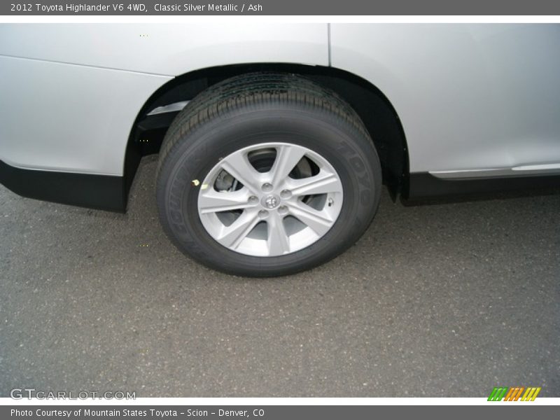 Classic Silver Metallic / Ash 2012 Toyota Highlander V6 4WD