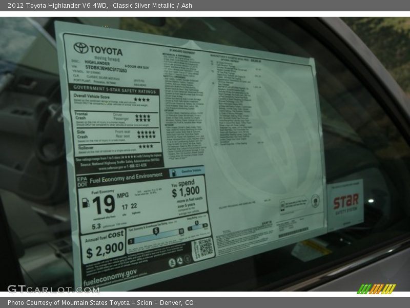 Classic Silver Metallic / Ash 2012 Toyota Highlander V6 4WD