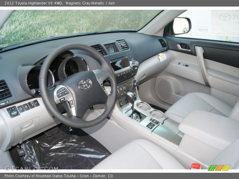 Magnetic Gray Metallic / Ash 2012 Toyota Highlander V6 4WD