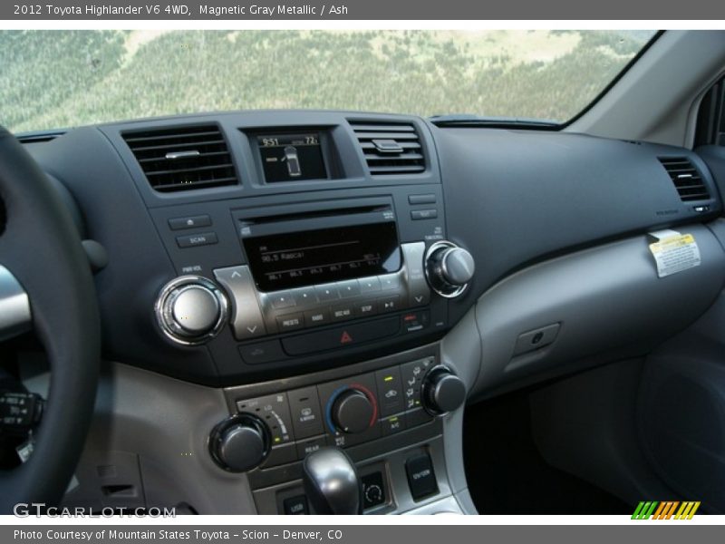 Magnetic Gray Metallic / Ash 2012 Toyota Highlander V6 4WD