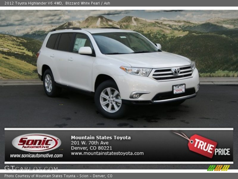 Blizzard White Pearl / Ash 2012 Toyota Highlander V6 4WD