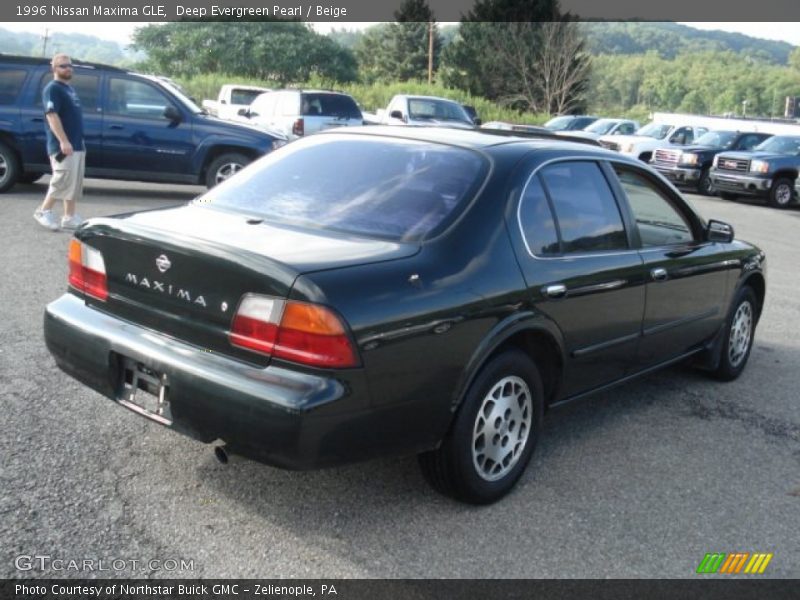 Deep Evergreen Pearl / Beige 1996 Nissan Maxima GLE
