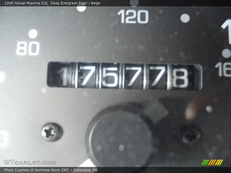 Deep Evergreen Pearl / Beige 1996 Nissan Maxima GLE