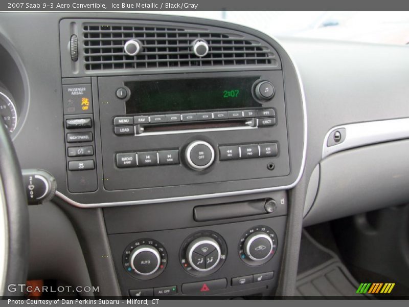 Controls of 2007 9-3 Aero Convertible