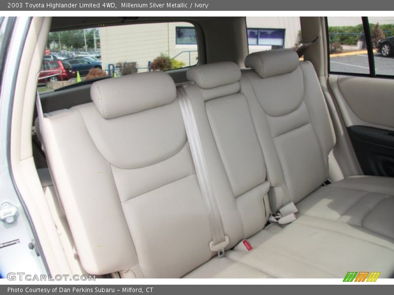 Millenium Silver Metallic / Ivory 2003 Toyota Highlander Limited 4WD