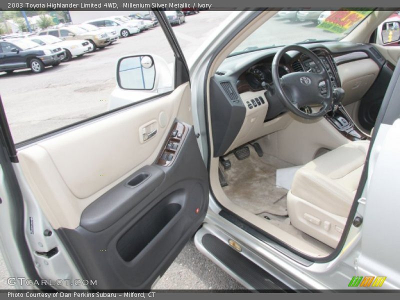 Millenium Silver Metallic / Ivory 2003 Toyota Highlander Limited 4WD