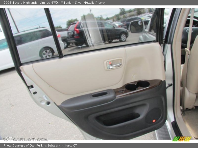 Millenium Silver Metallic / Ivory 2003 Toyota Highlander Limited 4WD
