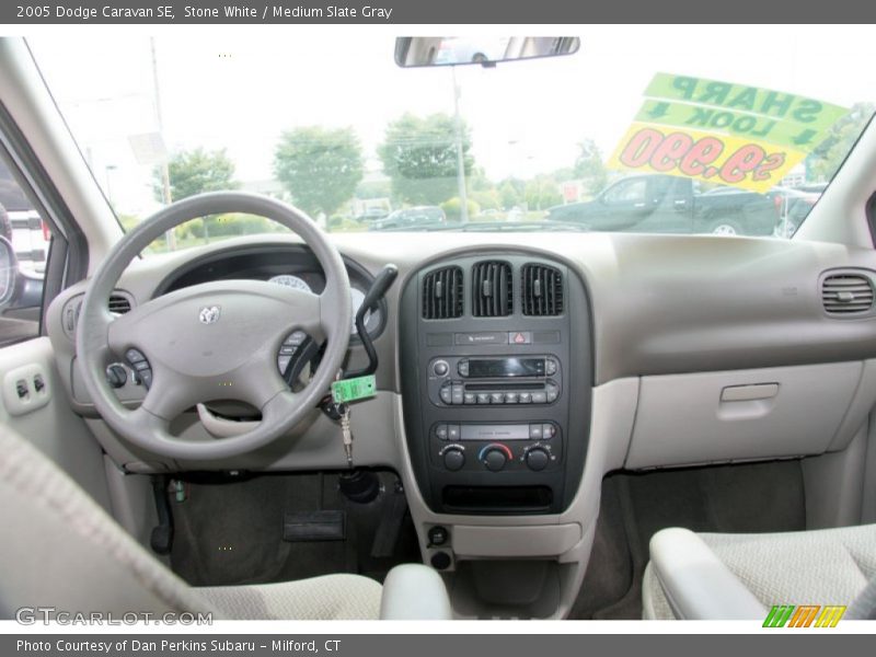 Stone White / Medium Slate Gray 2005 Dodge Caravan SE