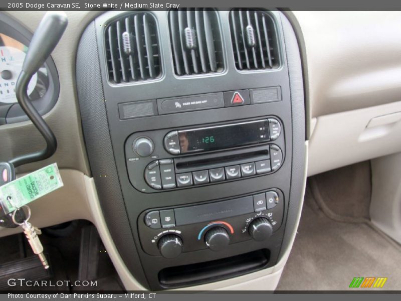 Stone White / Medium Slate Gray 2005 Dodge Caravan SE