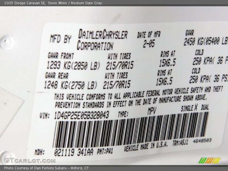 Stone White / Medium Slate Gray 2005 Dodge Caravan SE