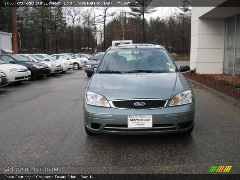Light Tundra Metallic / Dark Flint/Light Flint 2005 Ford Focus ZXW SE Wagon