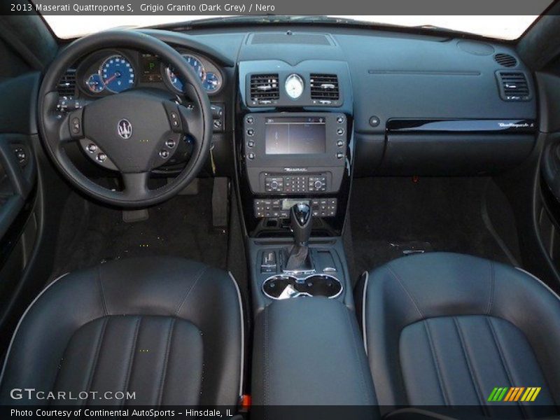 Dashboard of 2013 Quattroporte S