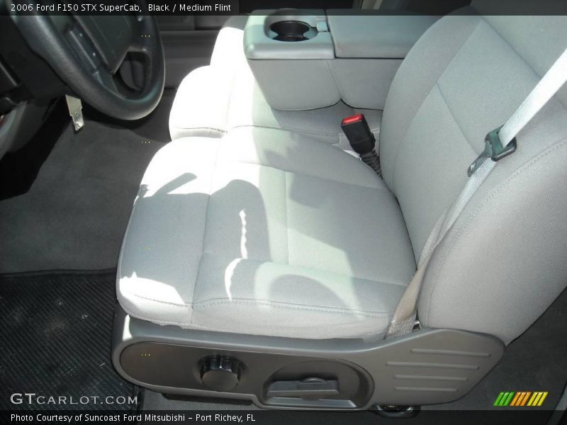 Black / Medium Flint 2006 Ford F150 STX SuperCab