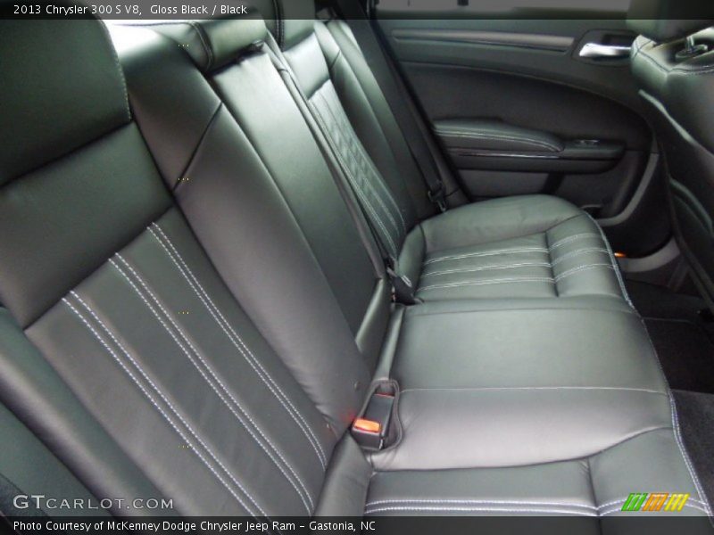 Gloss Black / Black 2013 Chrysler 300 S V8