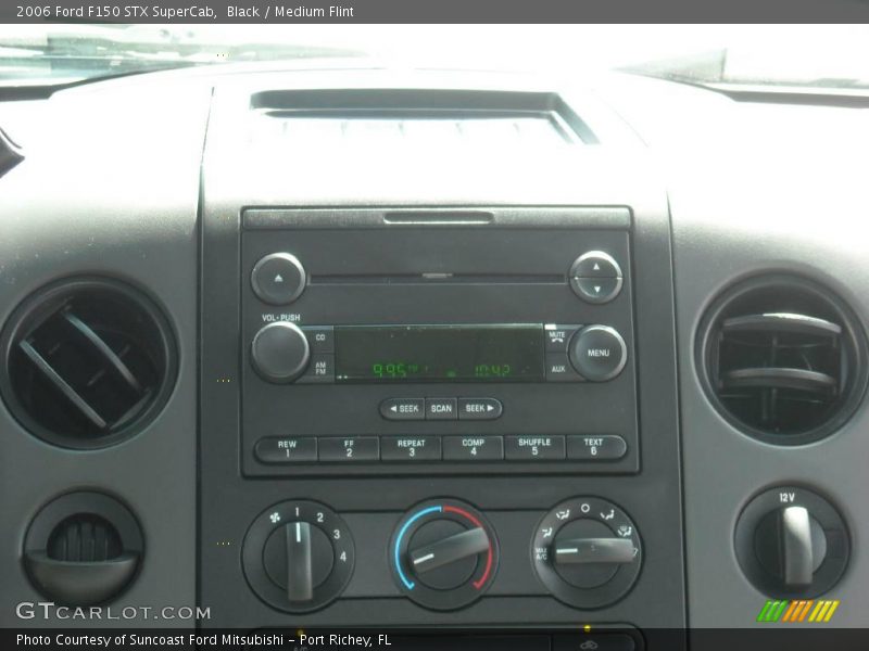 Black / Medium Flint 2006 Ford F150 STX SuperCab