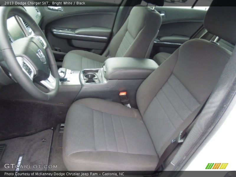 Bright White / Black 2013 Dodge Charger SXT