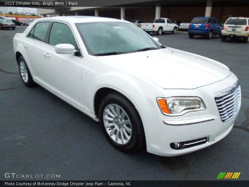 Bright White / Black 2013 Chrysler 300