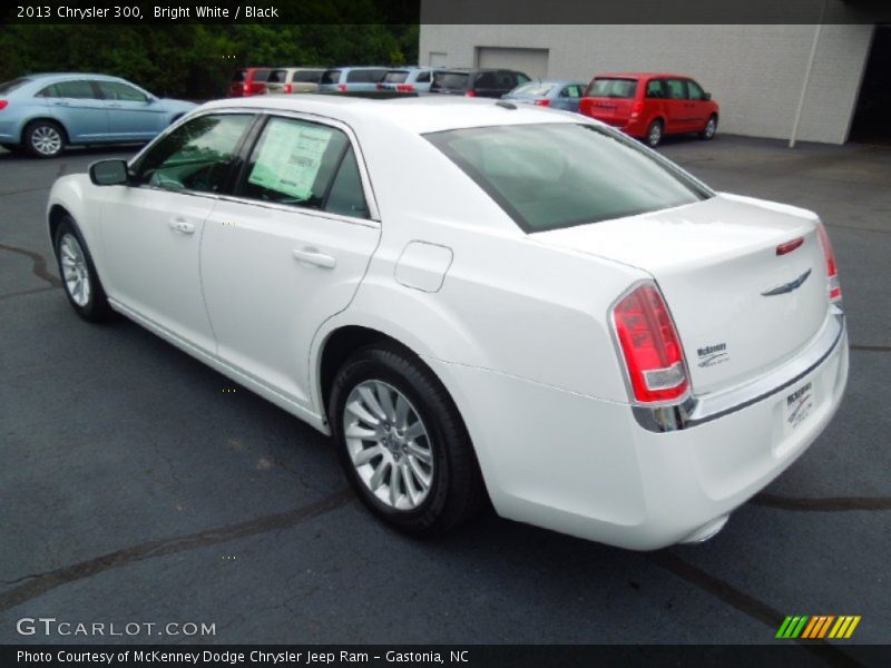 Bright White / Black 2013 Chrysler 300