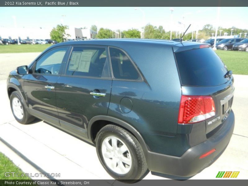 Pacific Blue / Black 2012 Kia Sorento LX