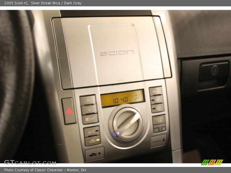 Silver Streak Mica / Dark Gray 2005 Scion tC
