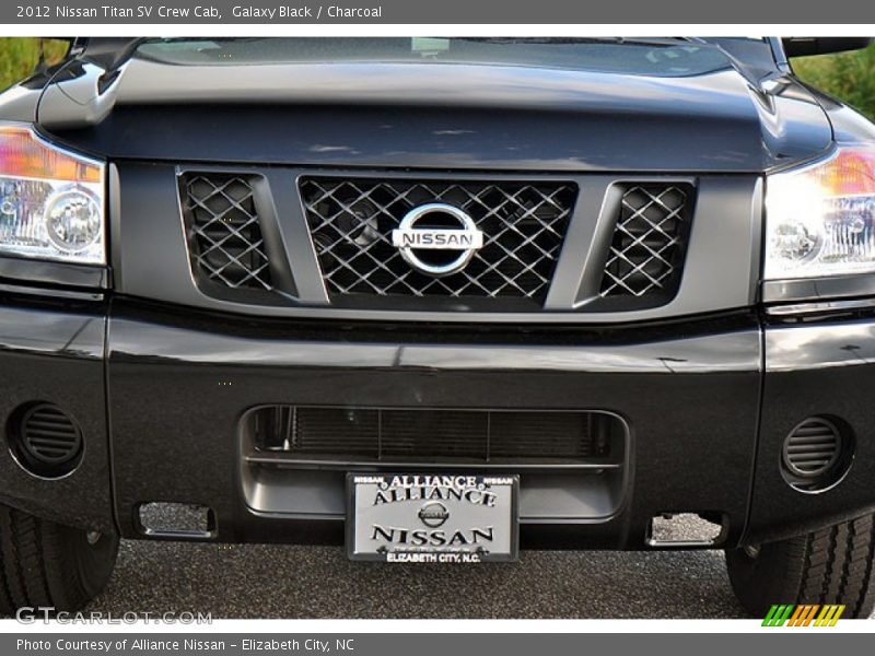 Galaxy Black / Charcoal 2012 Nissan Titan SV Crew Cab